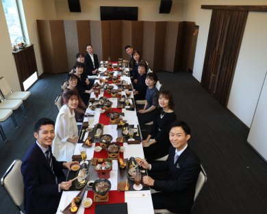 フォトウェディングや家族婚のあとにご会食♩