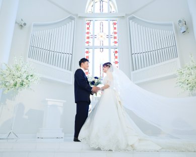 結婚式場のチャペルでフォトウェディング♩