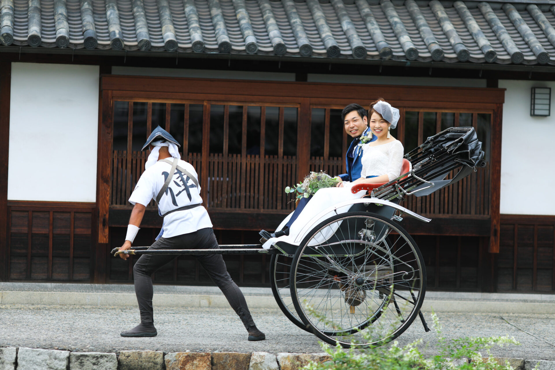 ドレスで人力車(^^♪