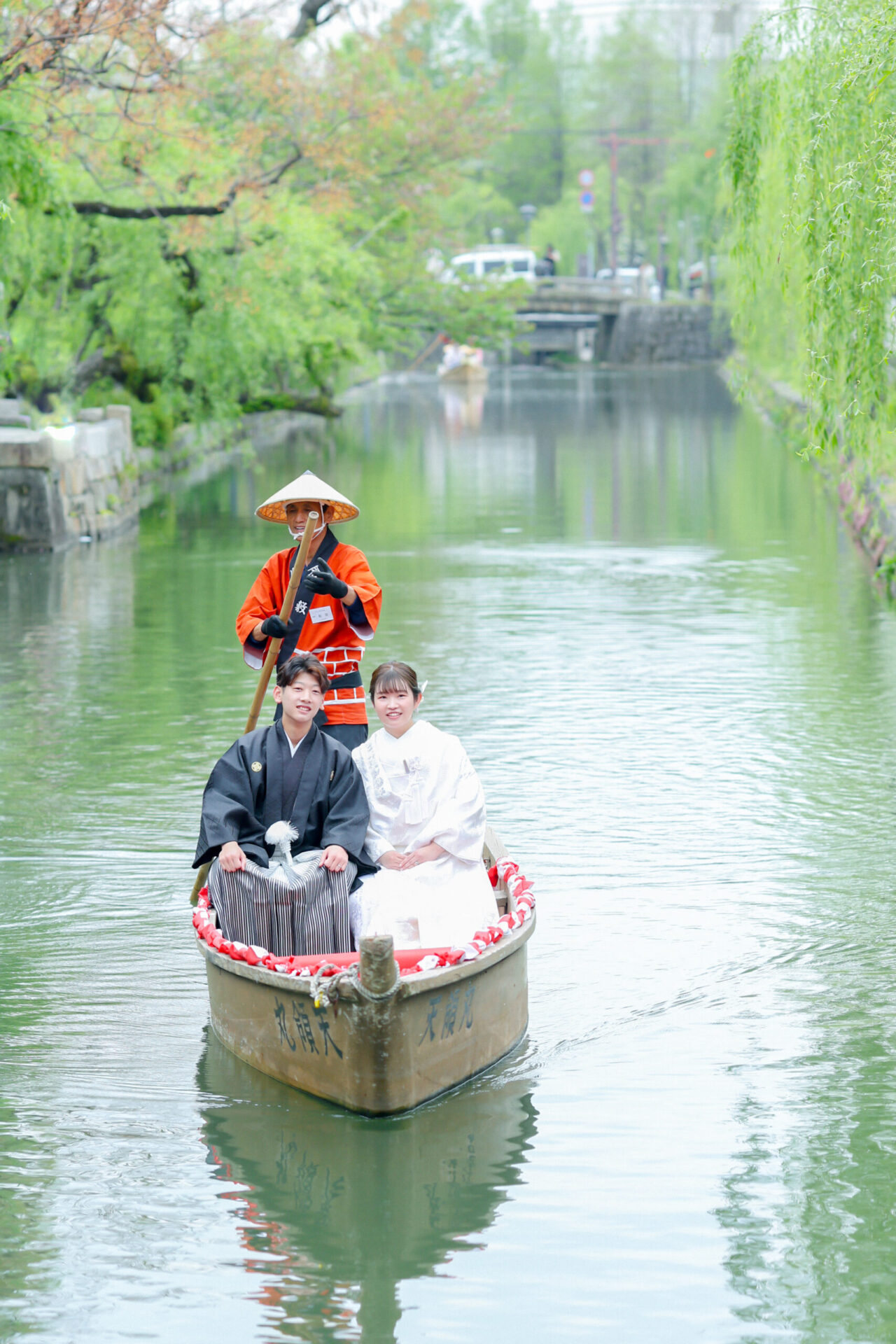 本日も花婿・花嫁様のサポートをさせていただきます♪