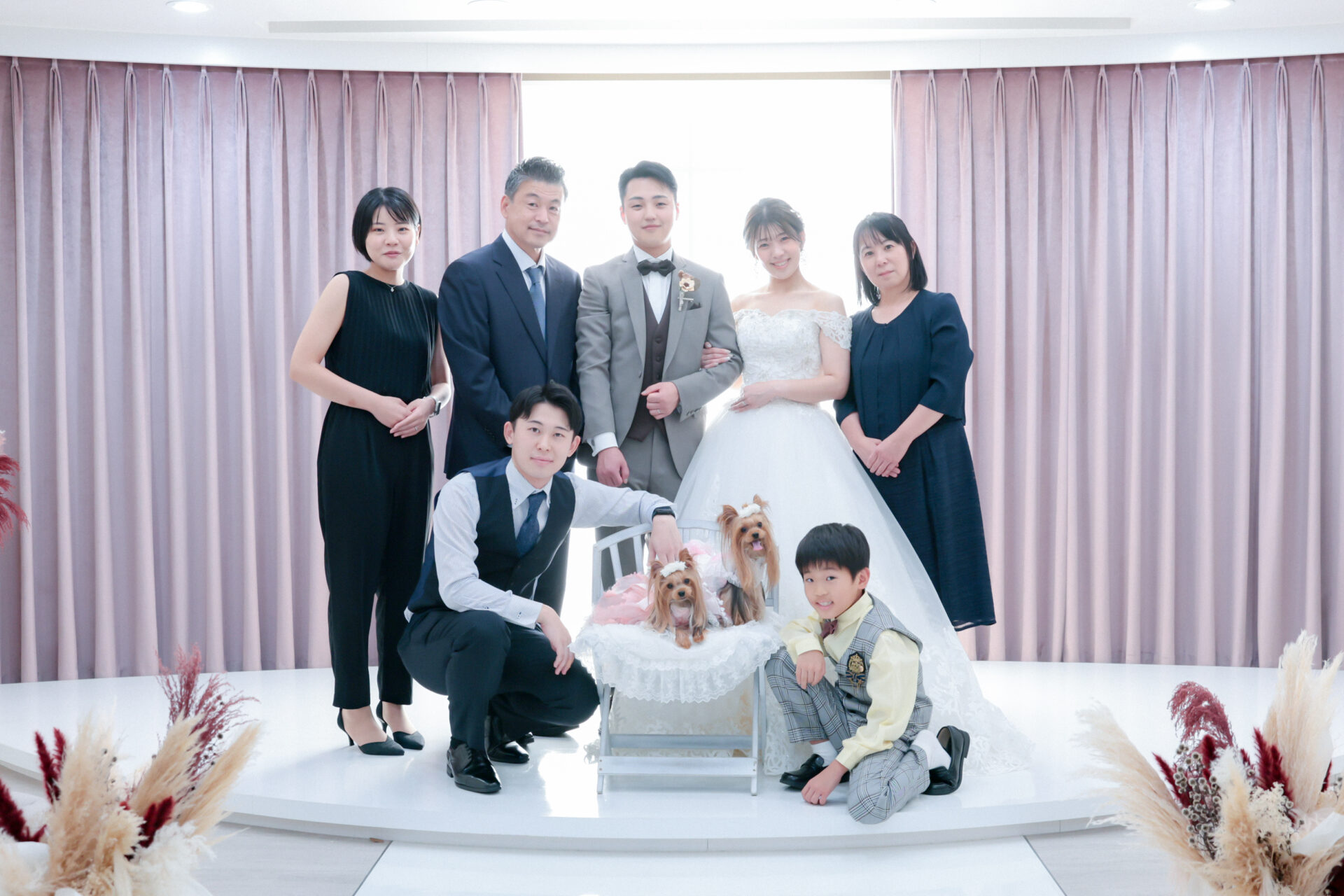 チャペルでの撮影はもはや結婚式です♡